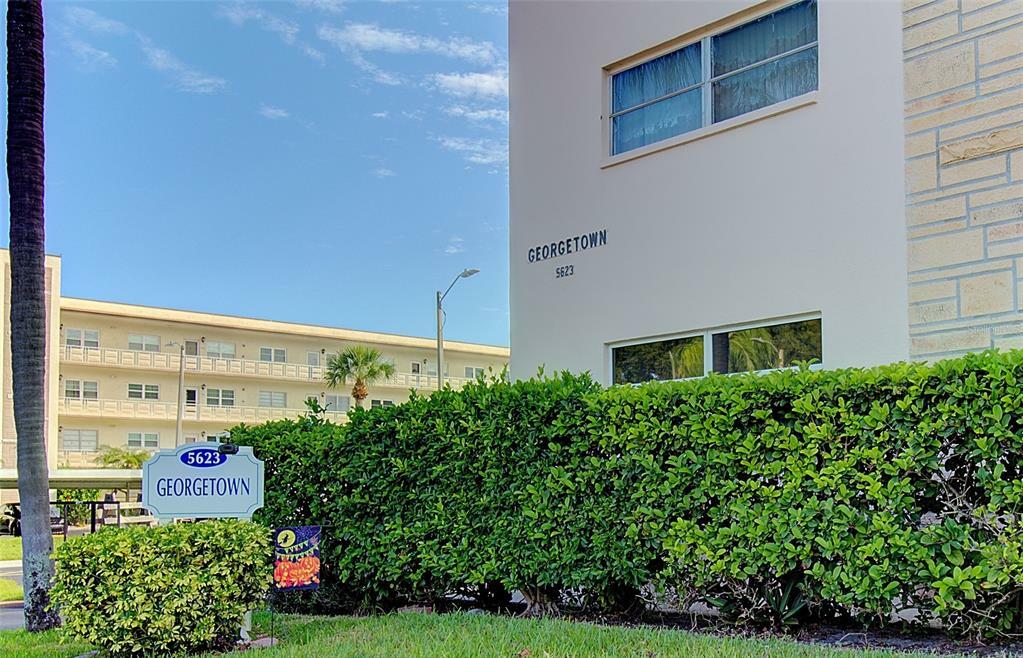 Property Photo:  5623 80th Street N 512  FL 33709 
