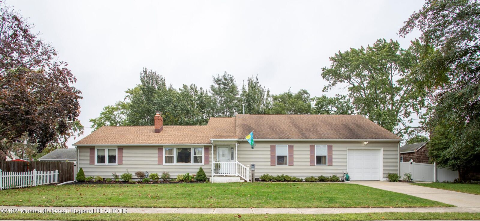 Property Photo:  90 Locust Avenue  NJ 07753 