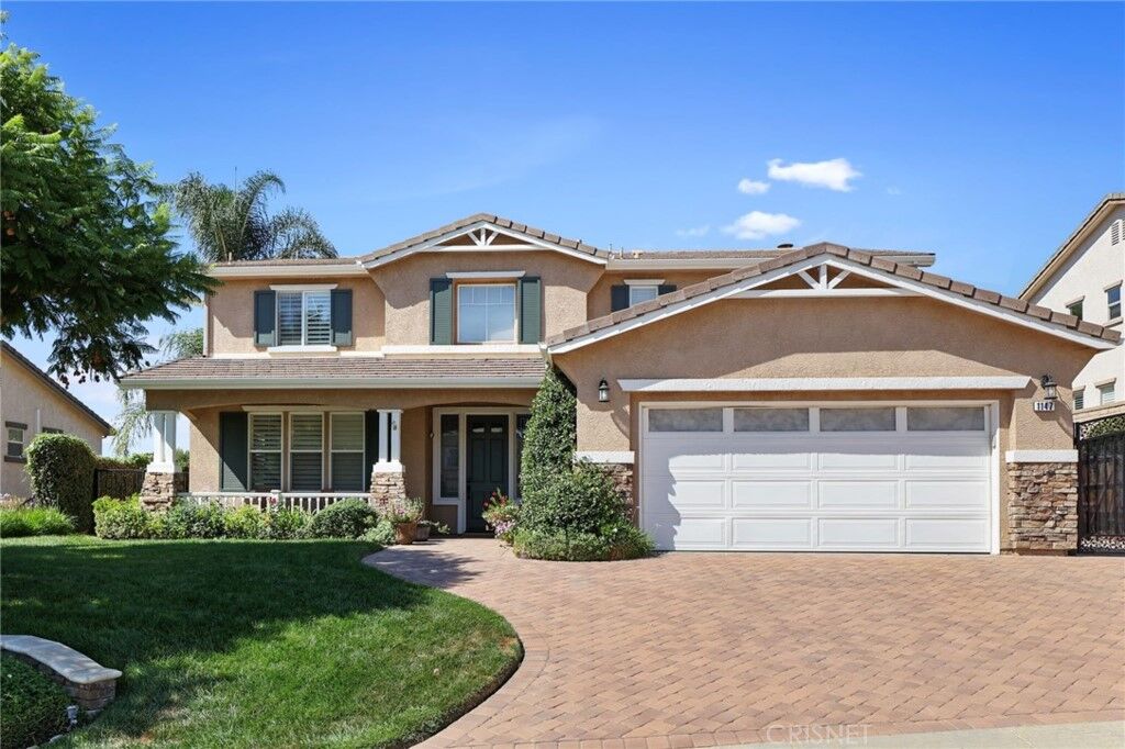 Property Photo:  1147 Laurel Fig Drive  CA 93065 