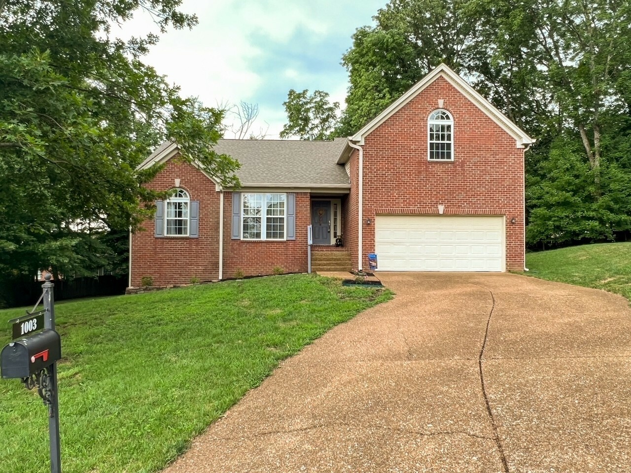 Property Photo:  1003 Flannery Ct  TN 37135 