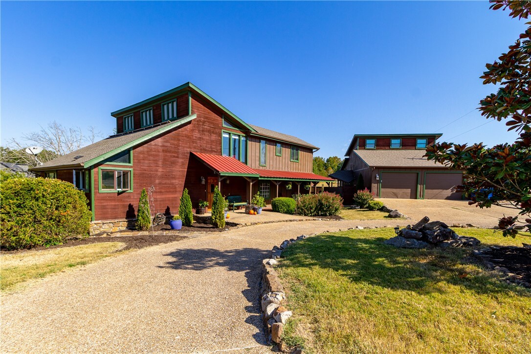 Property Photo:  5104 Town Vu Road  AR 72712 