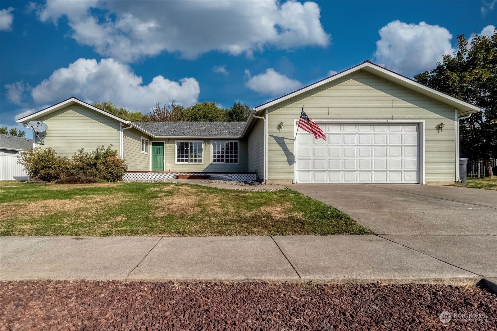 Property Photo: 2015 Sunbar Street WA 99362