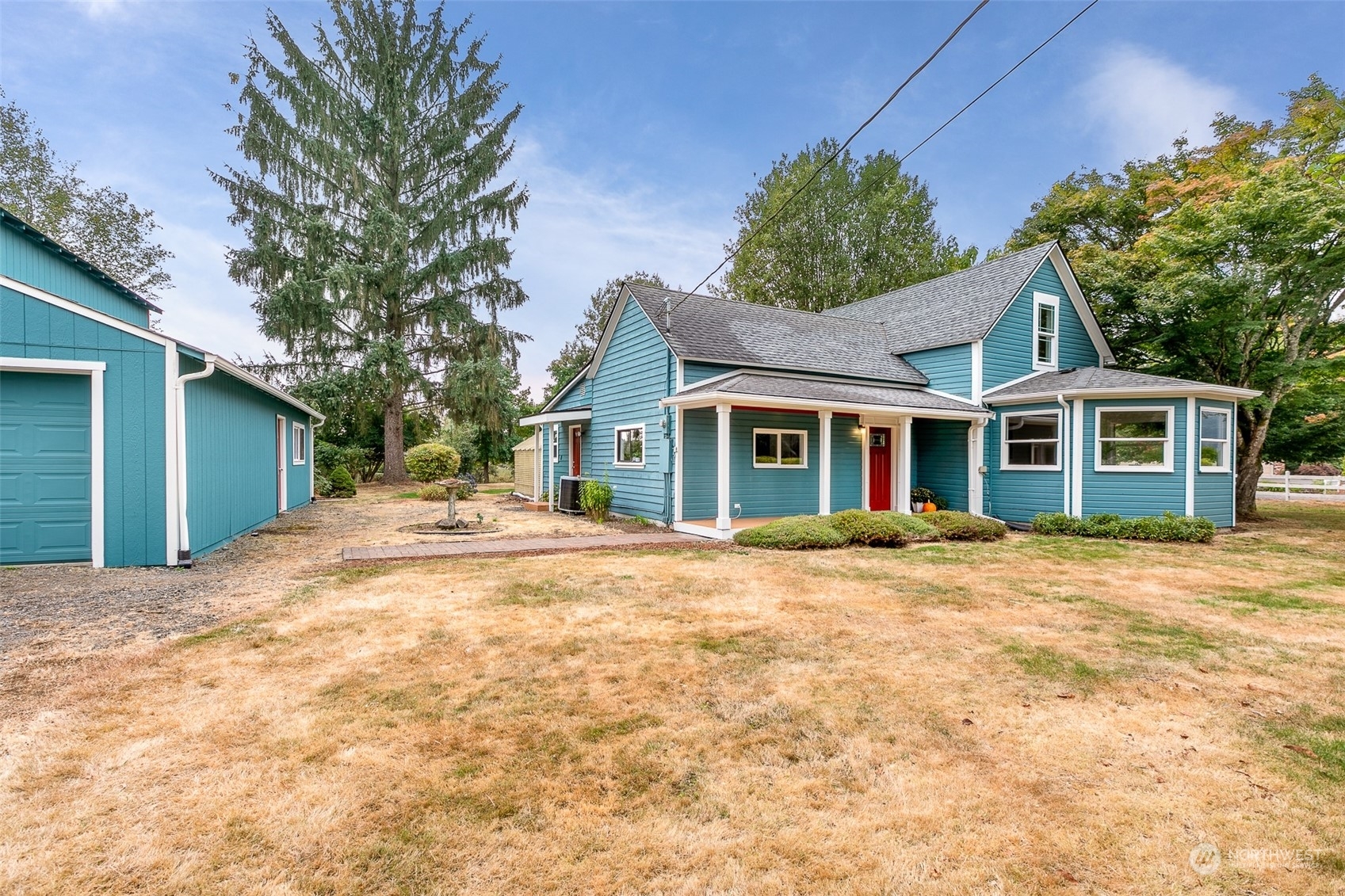 Property Photo:  8208 85th Avenue SE  WA 98290 