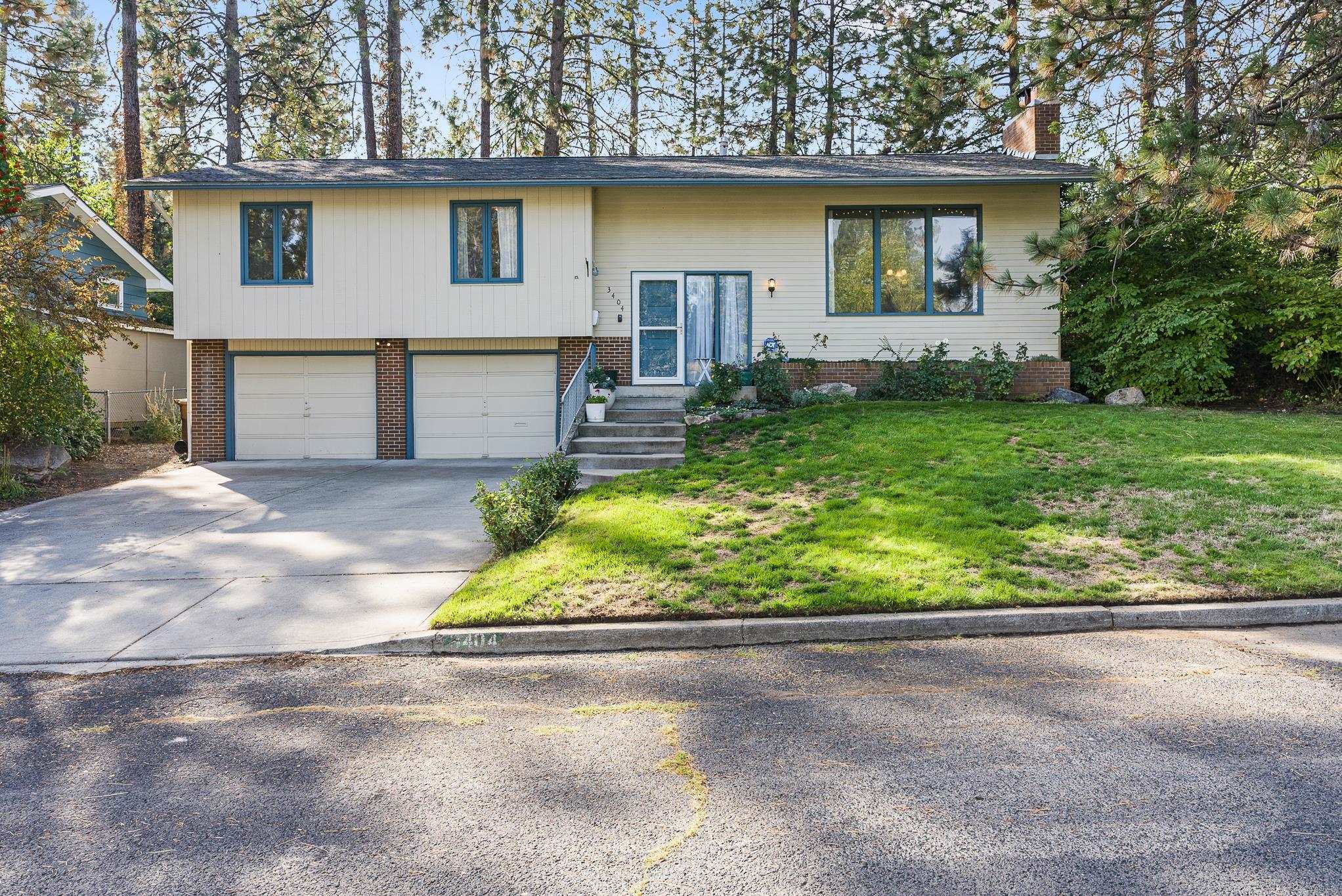 Property Photo:  3404 S Altamont St  WA 99223 