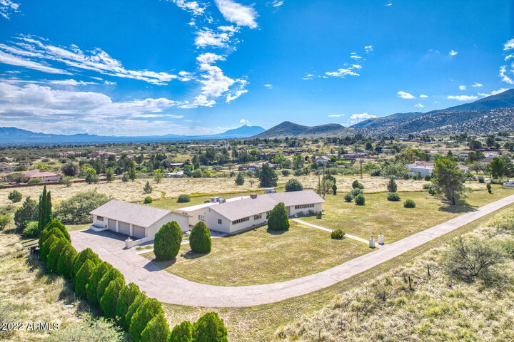 Property Photo: 5265 S Calle Metate -- AZ 85650