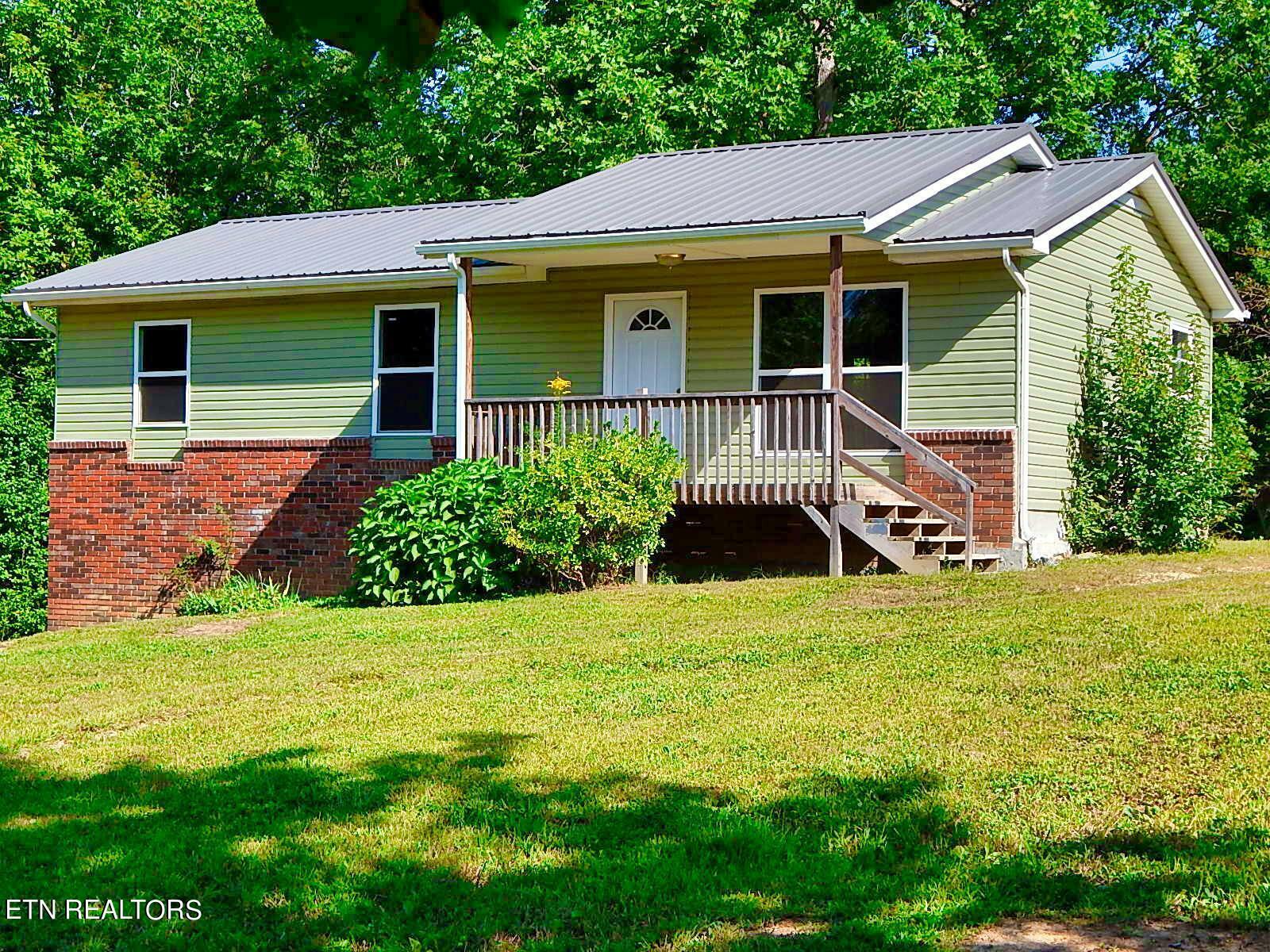 Property Photo:  831 Deer Lodge Hwy  TN 37872 