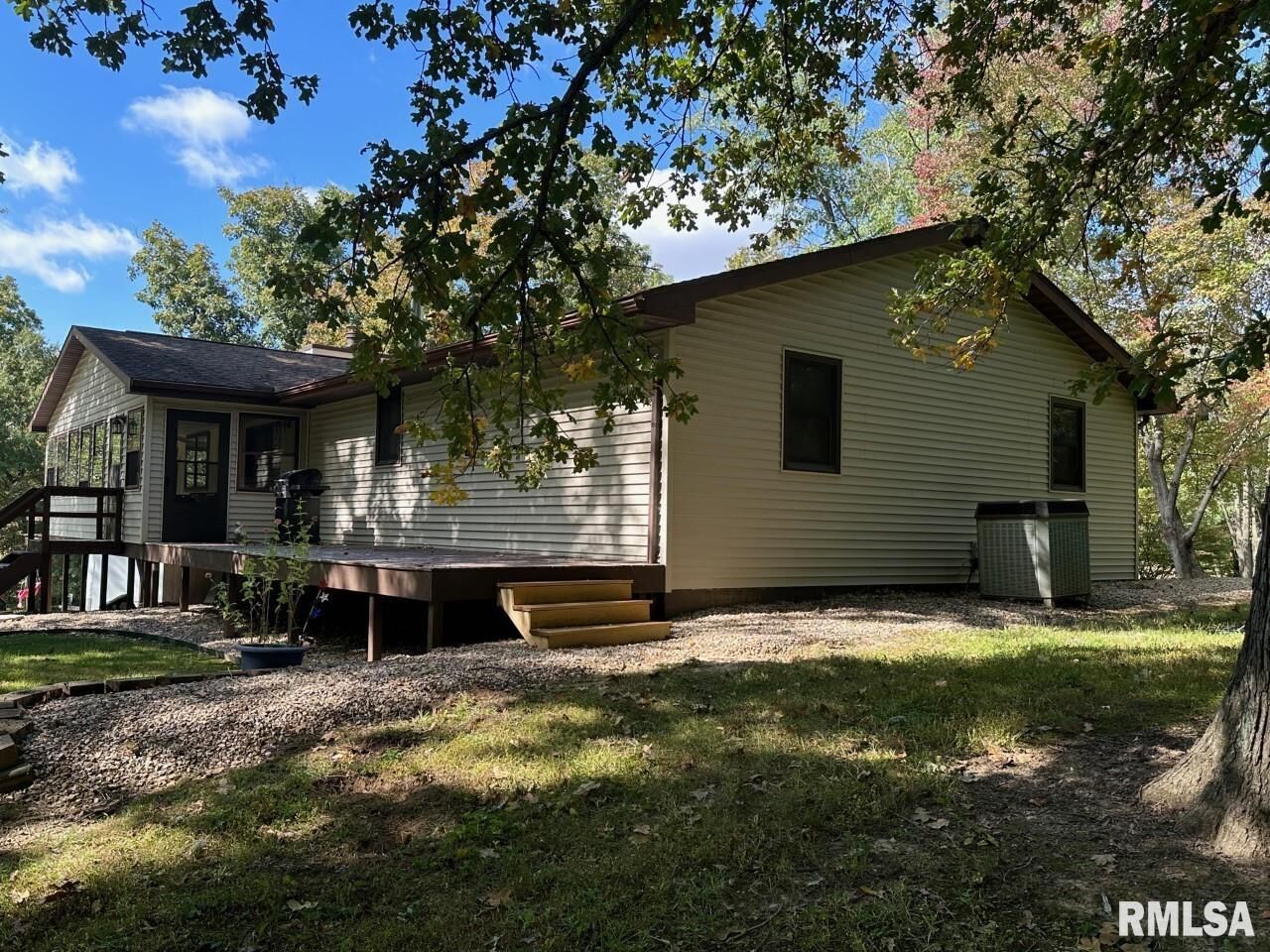 Property Photo:  1870 N 400th  IL 62365 