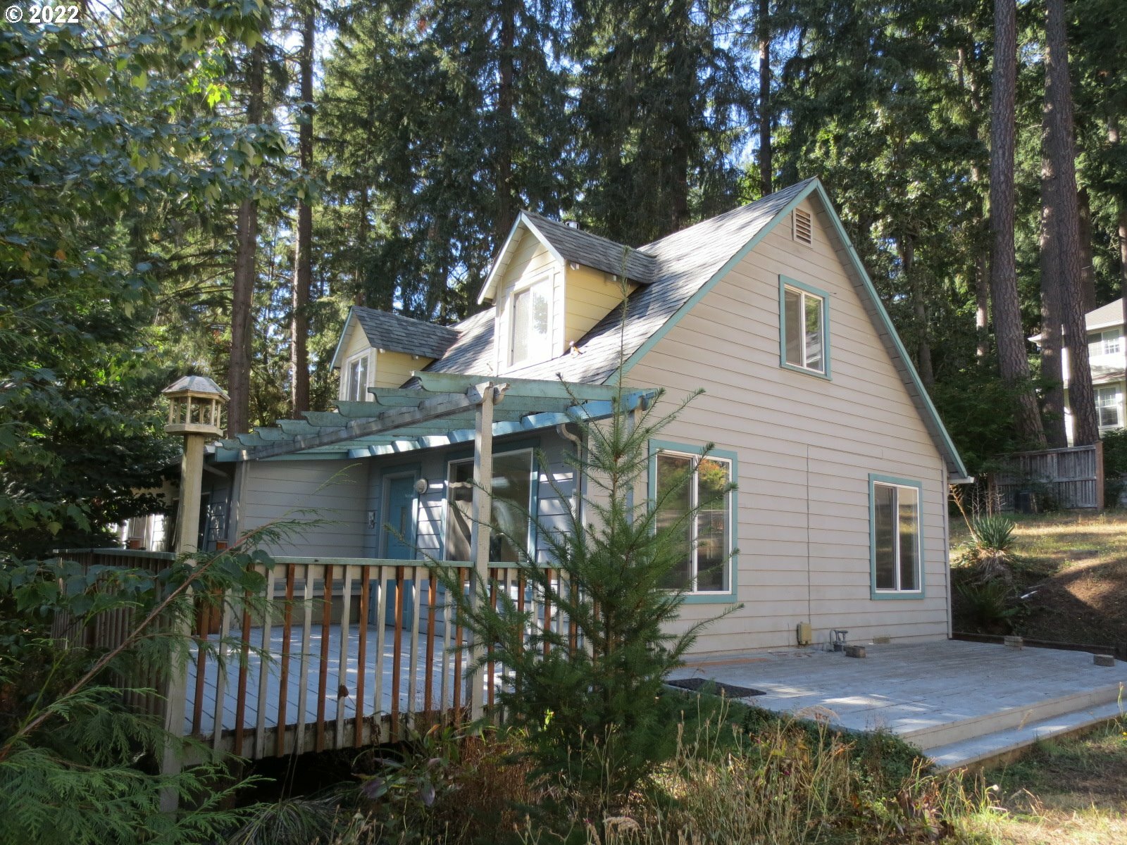 Property Photo:  4530 Fox Hollow Rd  OR 97405 