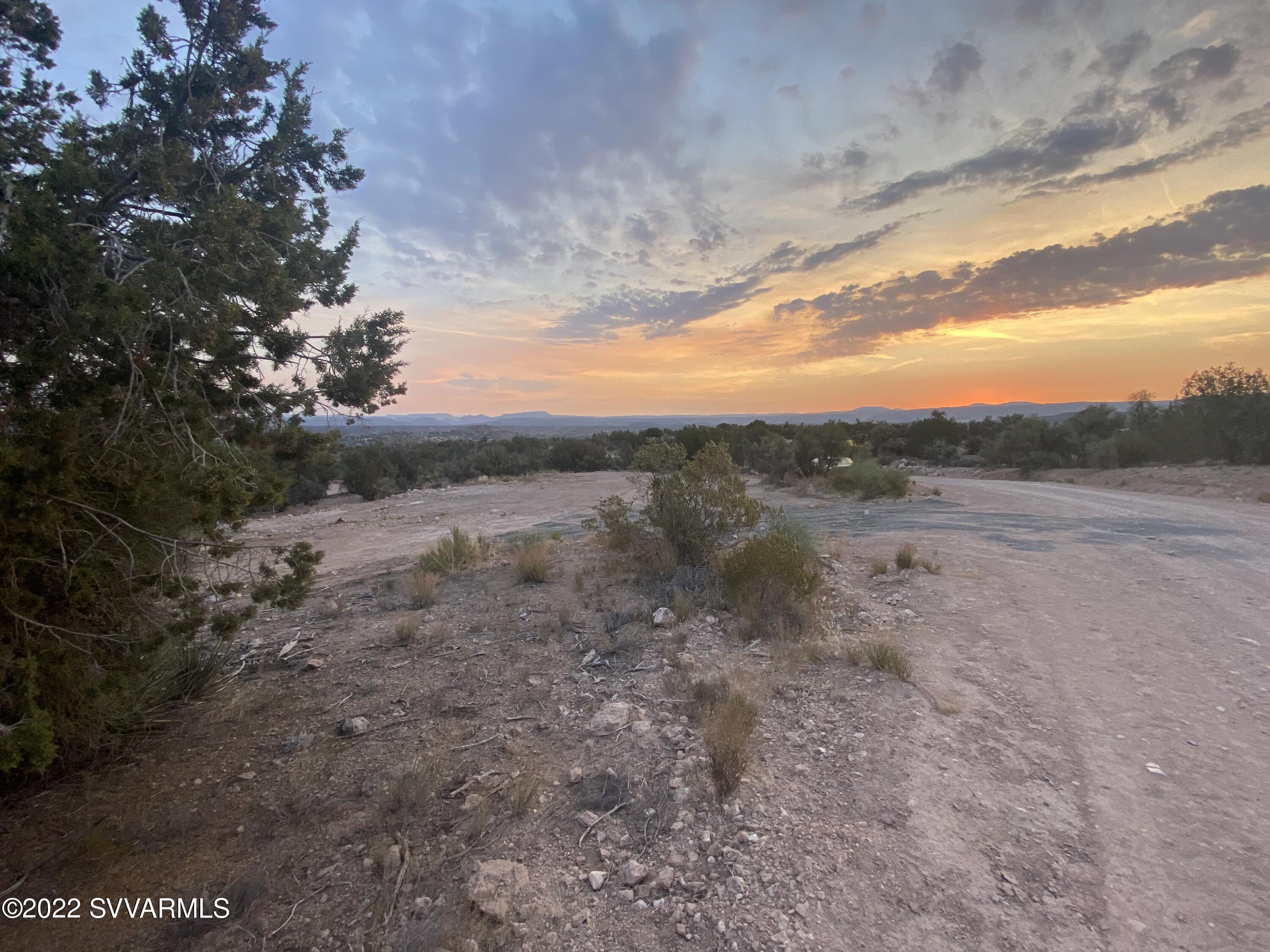 Property Photo: 3380 E Kearney Tr AZ 86335