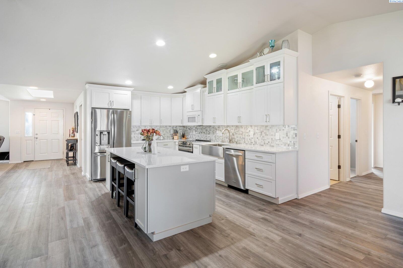 Property Photo:  4118 Minorca Ln  WA 99301 