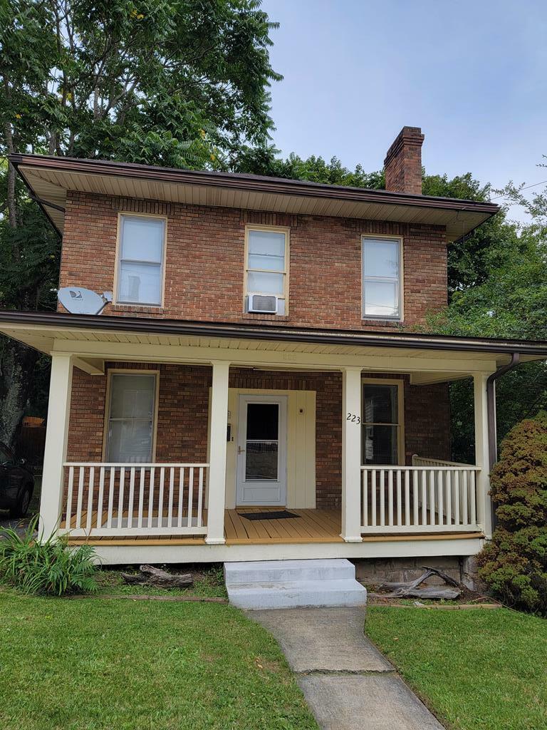 Property Photo:  223 Woodlawn Ave  WV 25801 