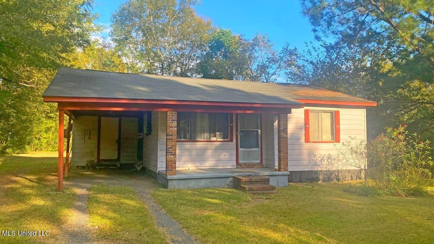 Property Photo:  926 Boston Road  MS 39208 