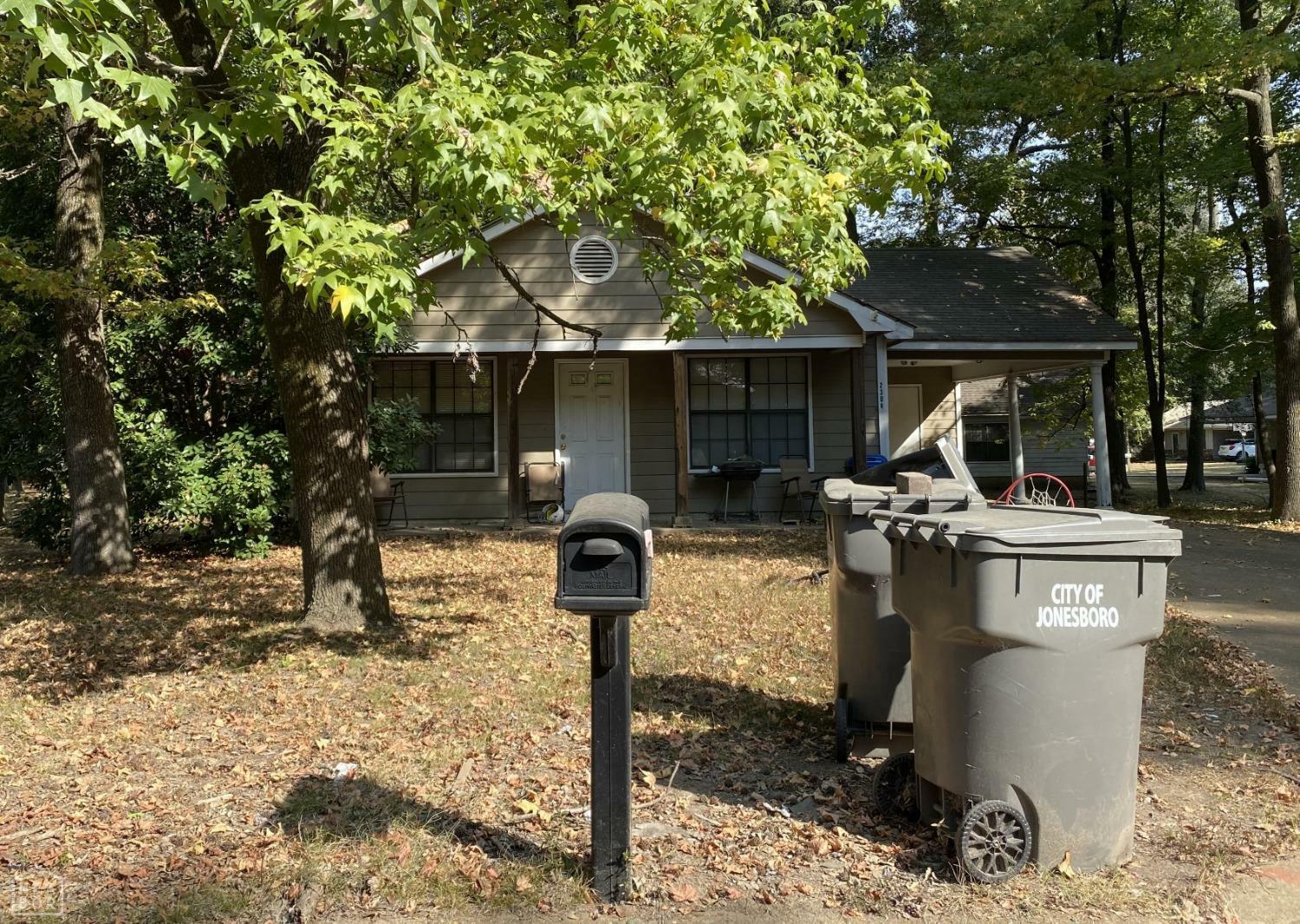 Property Photo: 2304 Biltmore Cove AR 72404