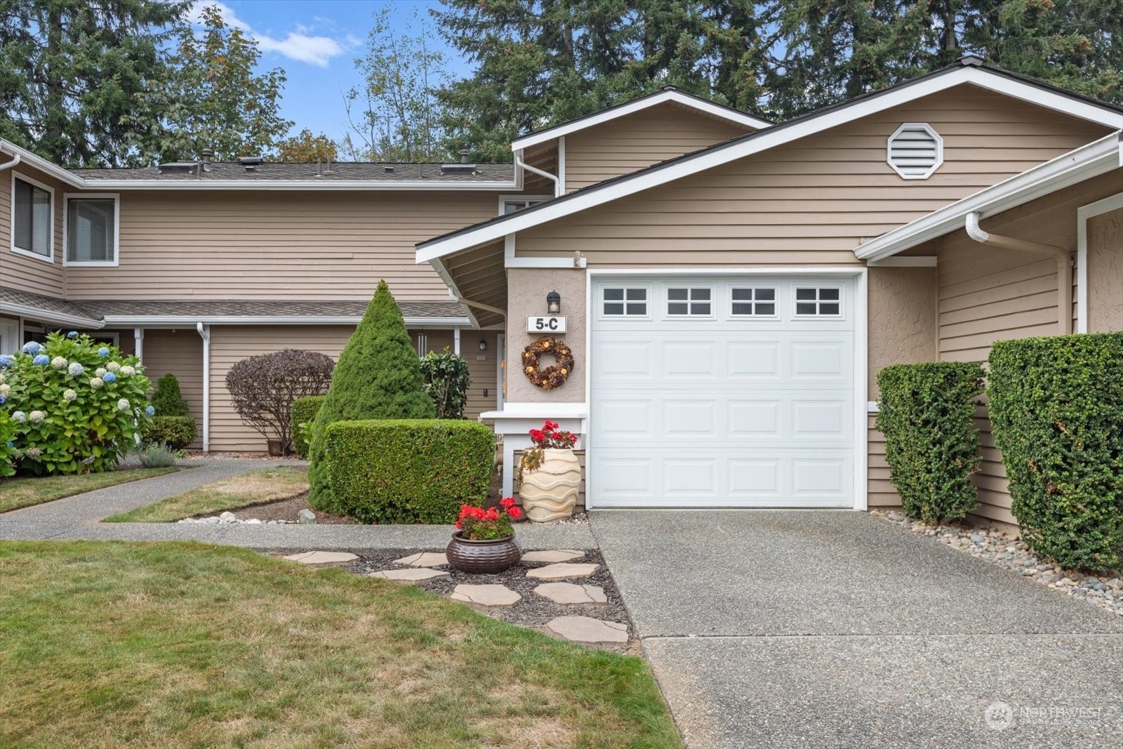 Property Photo:  1800 Mill Creek Road 5C  WA 98012 