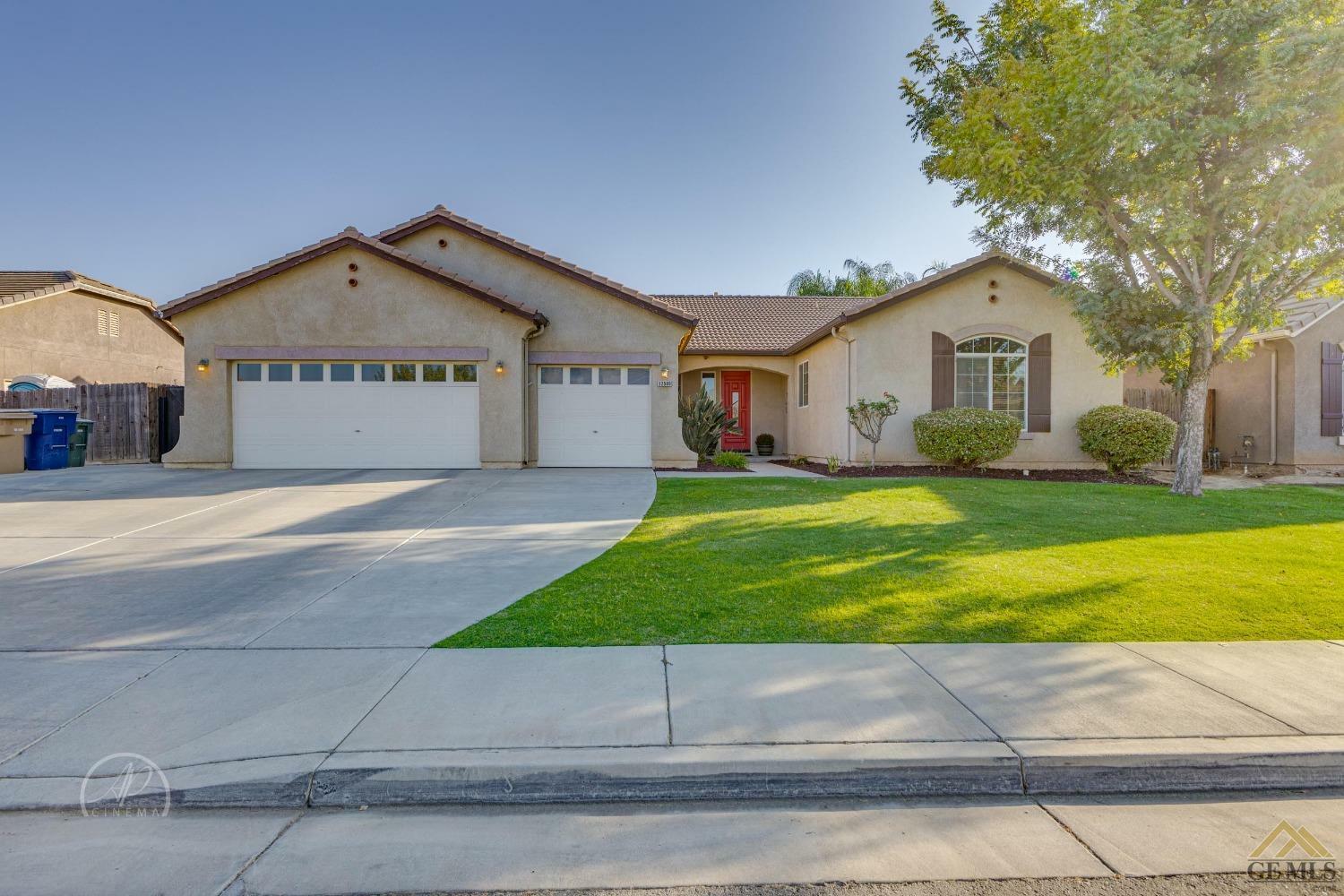 Property Photo:  12509 Willowdale Drive  CA 93312 