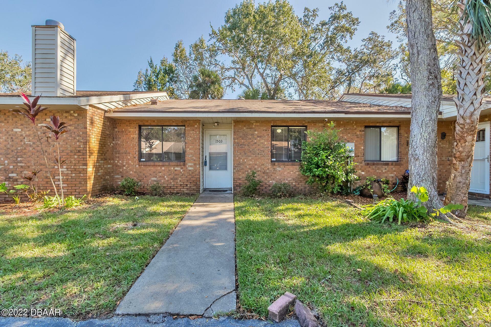 Property Photo:  1503 Heritage Lane  FL 32117 