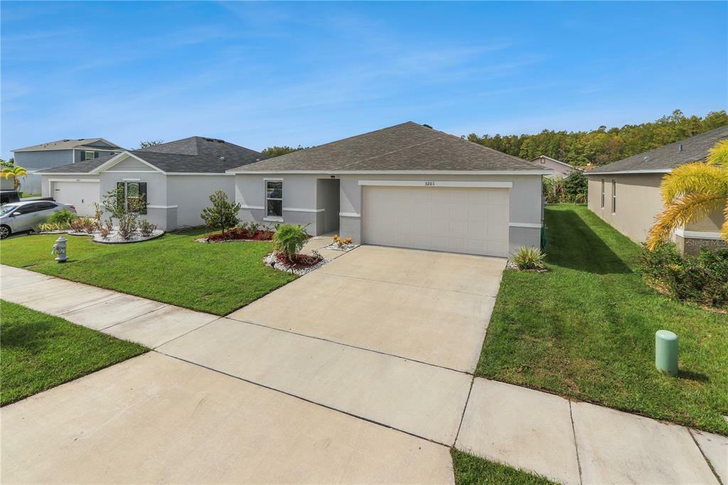 Property Photo: 3201 Eagle Hammock Circle FL 34743