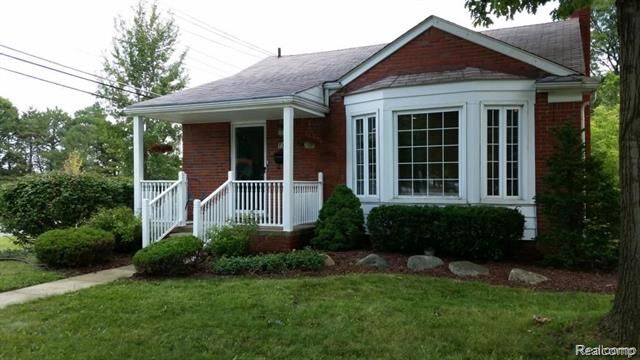 Property Photo:  1101 S Eton Street  MI 48009 