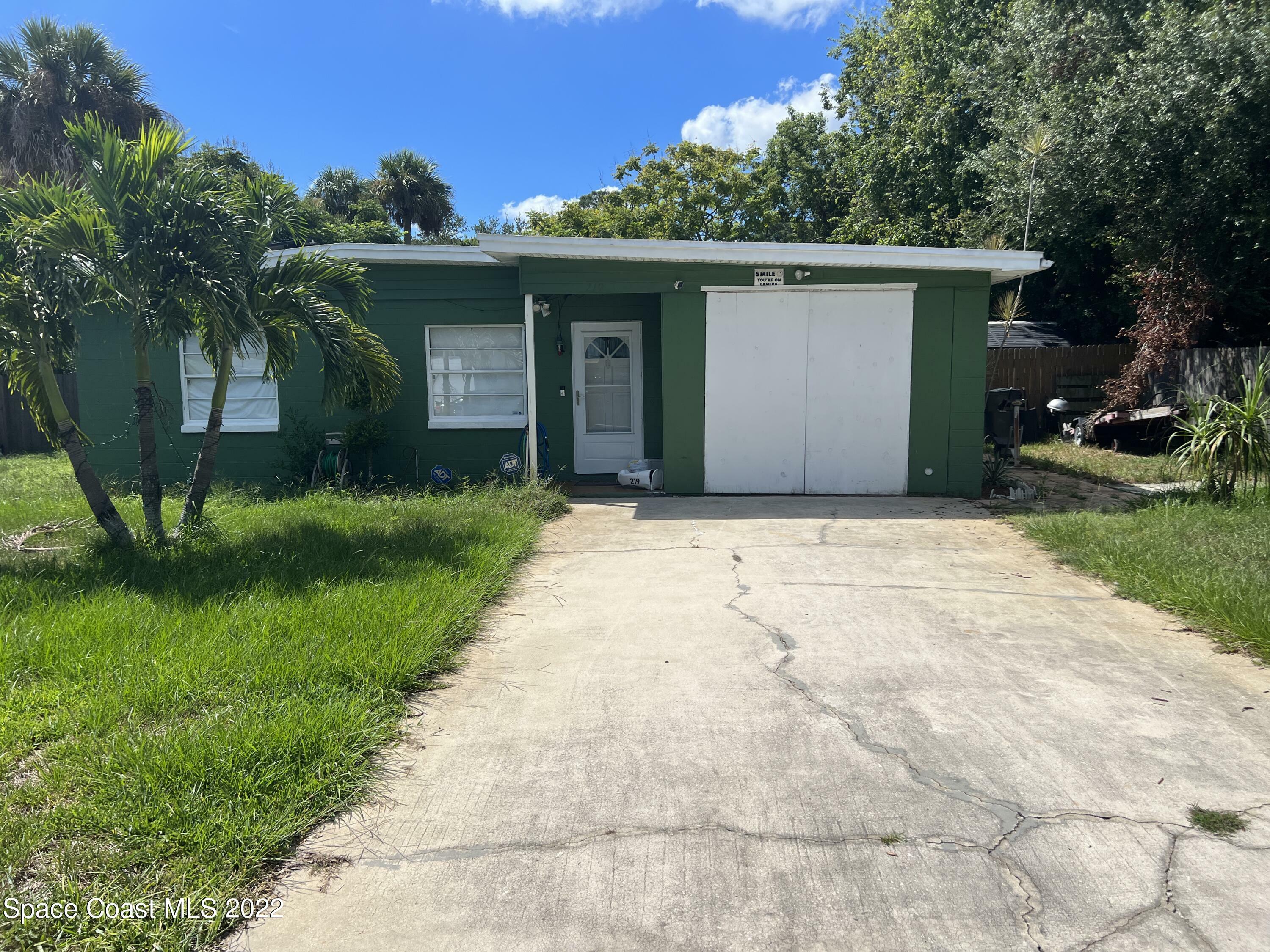 Property Photo:  219 Beverly Street  FL 32780 