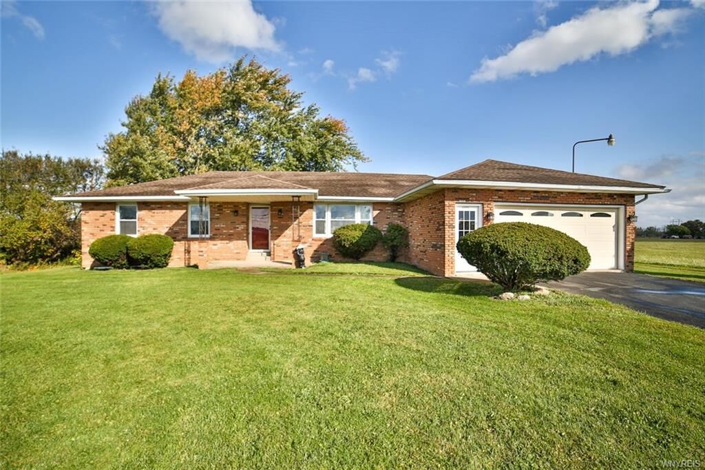 Property Photo: 4377 Lockport Road NY 14094