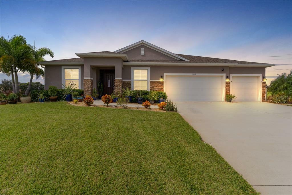 Property Photo:  6419 Glenn Meadow Lane  FL 34748 