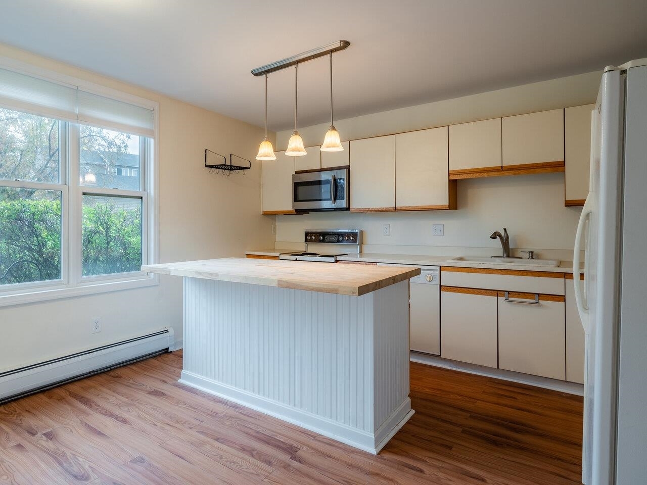 Property Photo: M15 Stonehedge Drive VT 05403