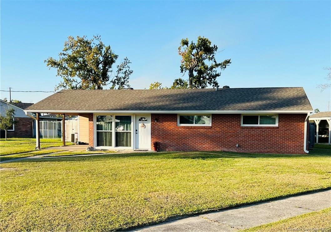 Property Photo:  207 Louisiana Avenue  LA 70663 