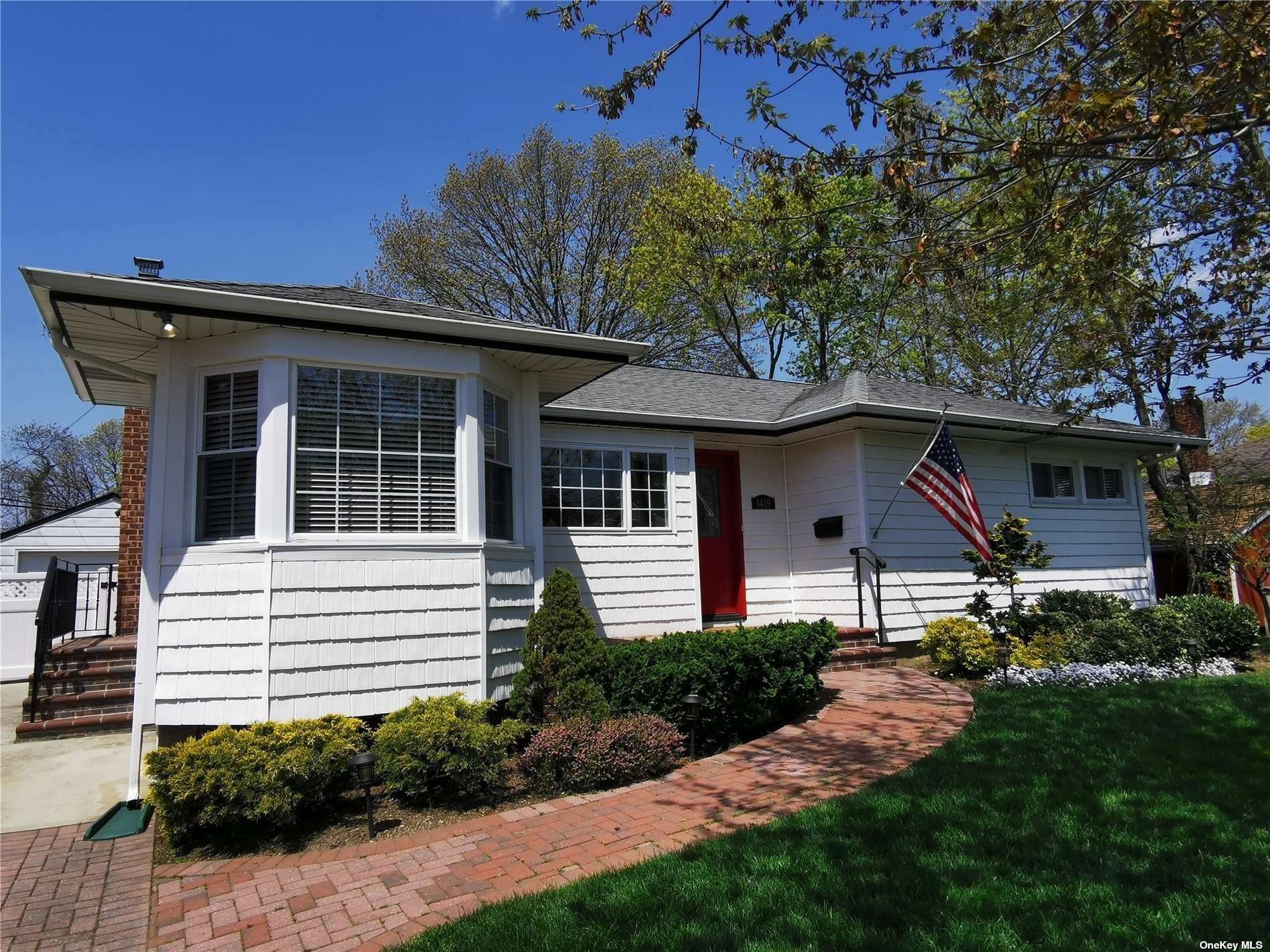 Property Photo:  1419 Apple Lane  NY 11554 