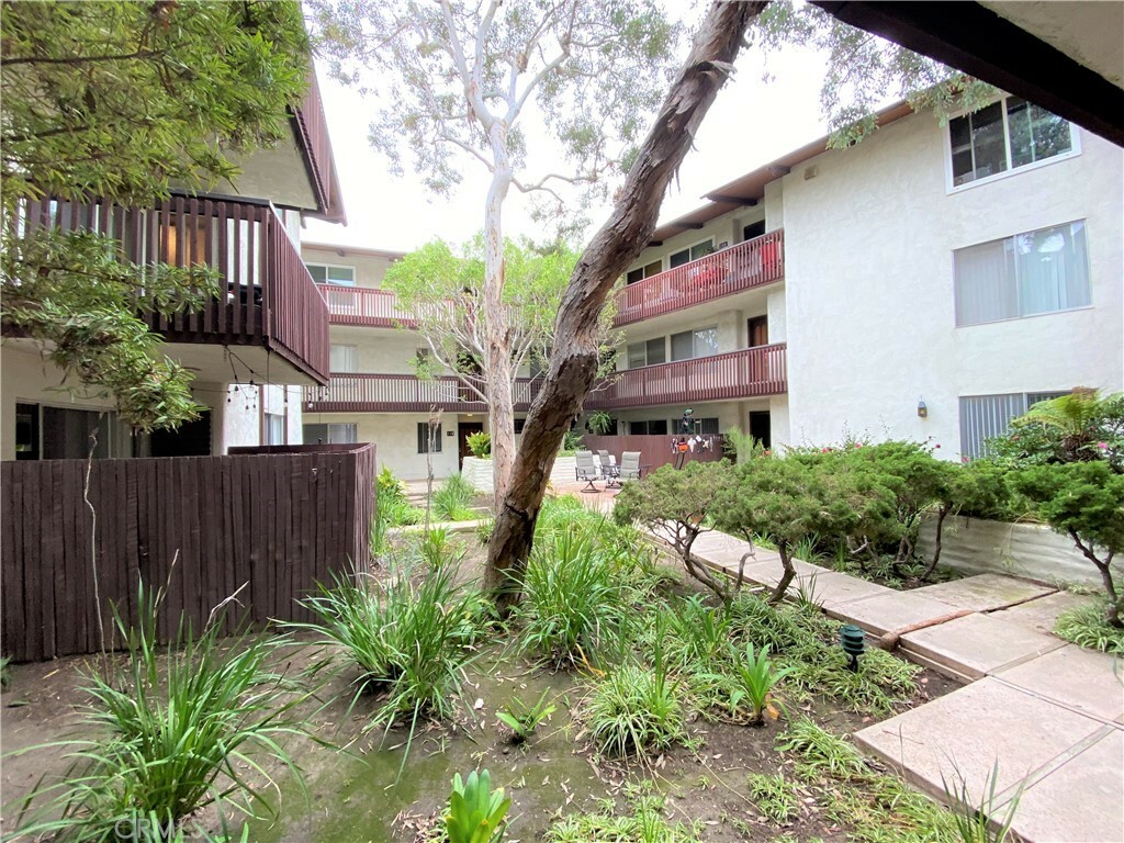 Property Photo:  5650 Sumner Way 311  CA 90230 