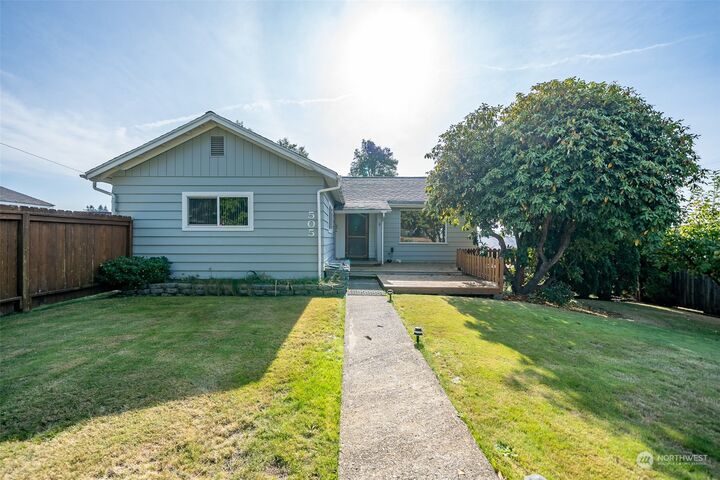 505 E Broadway Avenue  Montesano WA 98563 photo