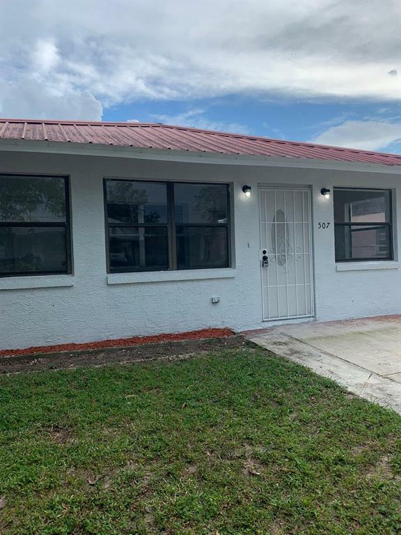 Property Photo:  507 W Hood Street  FL 33825 