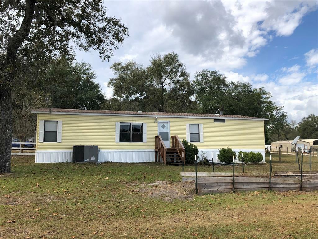 Property Photo:  13230 SE 28th Street  FL 32668 