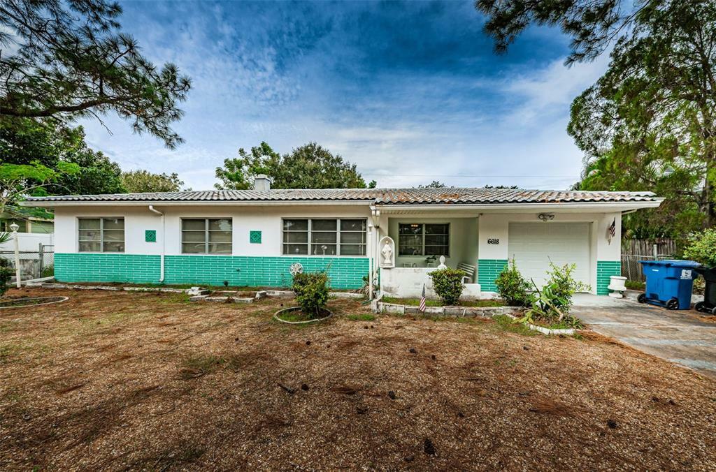 Property Photo:  6618 10th Street N  FL 33702 