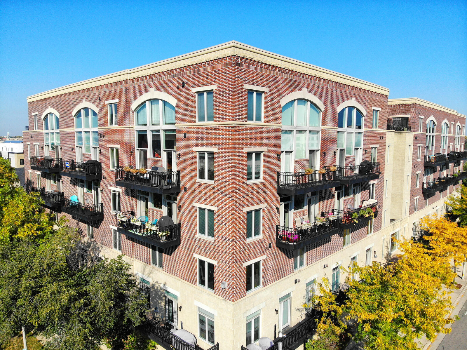 Property Photo:  1515 N Van Buren St 410  WI 53202 