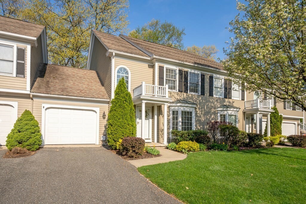 Property Photo:  8 Shady Brook Lane 8  MA 01089 