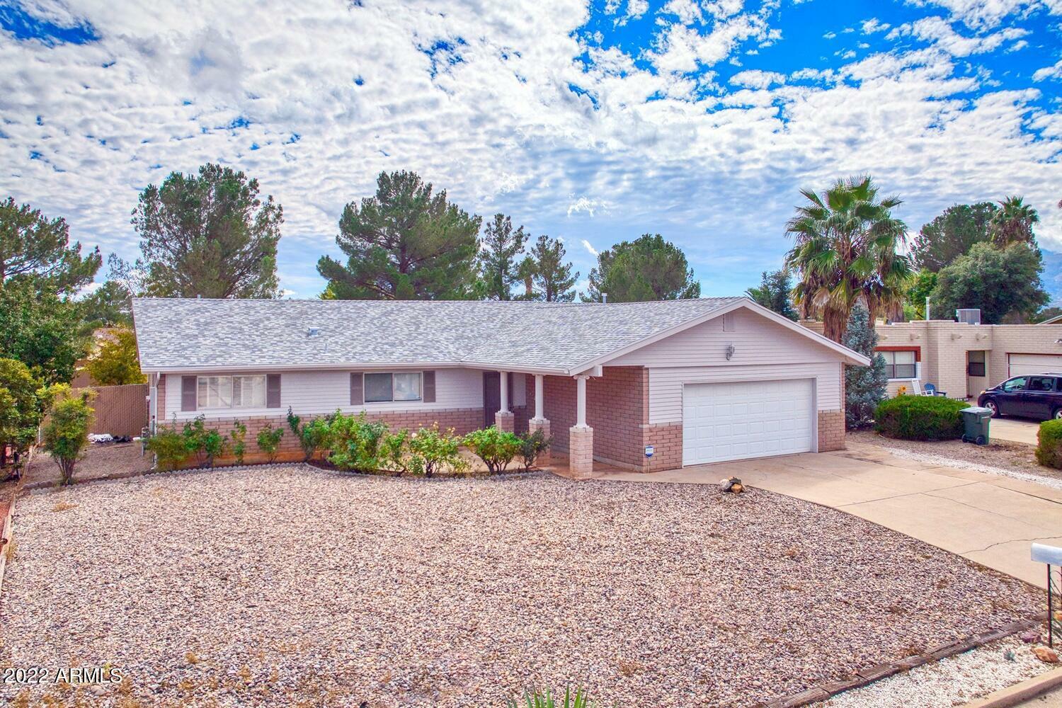 Property Photo:  3130 Oakmont Drive  AZ 85650 