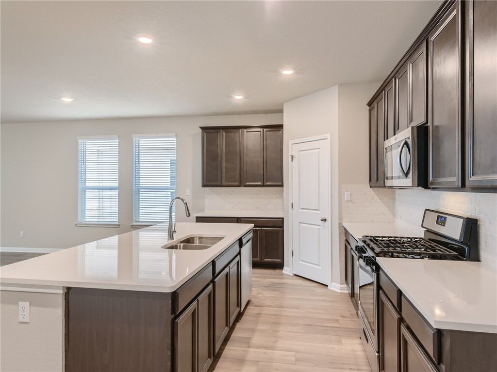 Property Photo:  1001 Lone Peak Way  TX 78620 