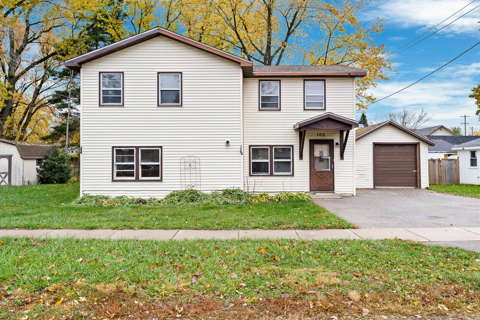 Property Photo: 102 W Park Street IL 61065