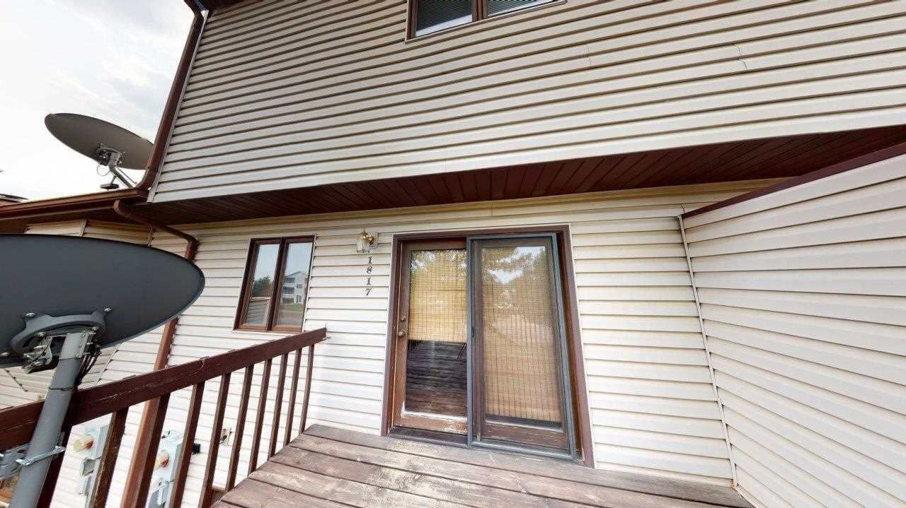 Property Photo: 1817 16th St NW ND 58703