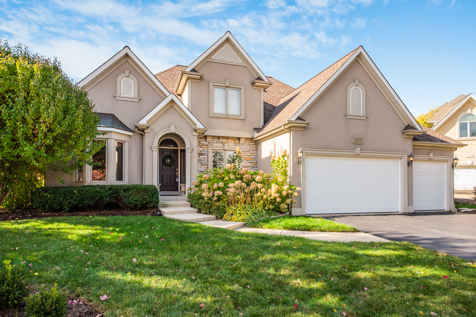 Property Photo: 2115 Stonington Court IL 60564