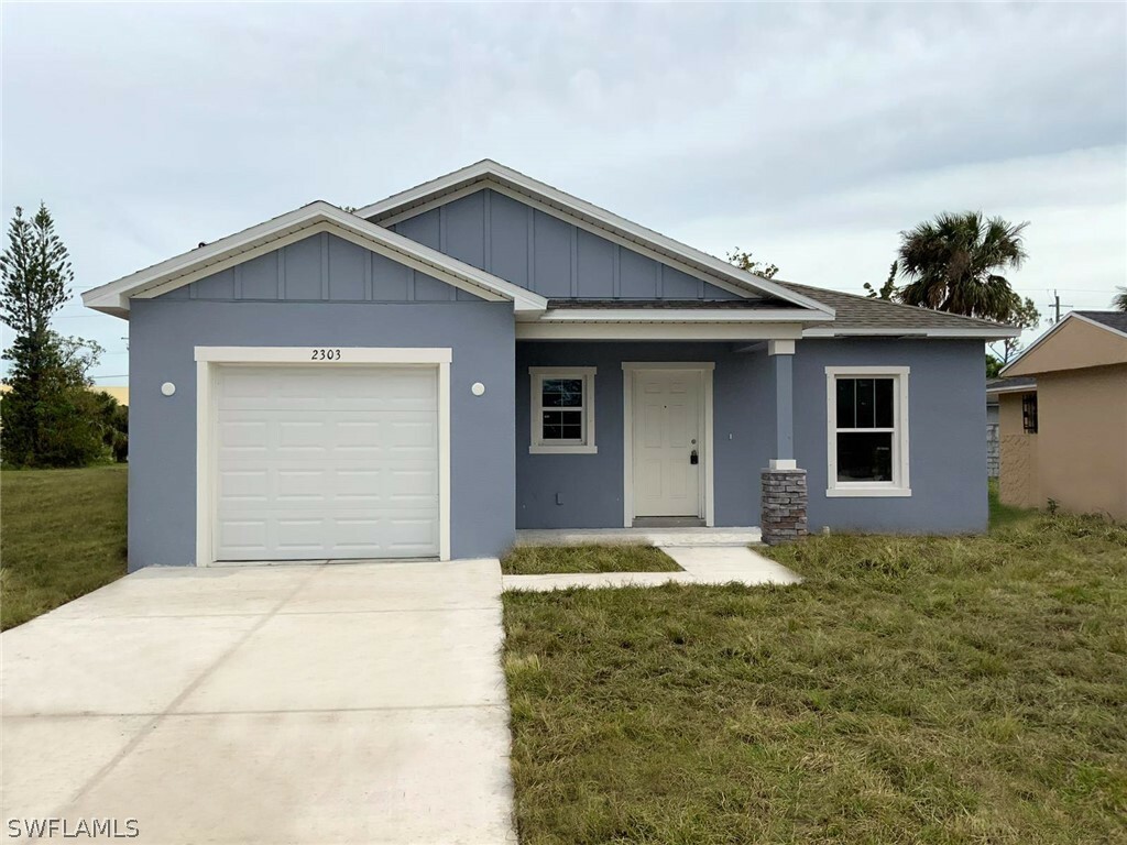 Property Photo:  2303 Ben Street  FL 33916 