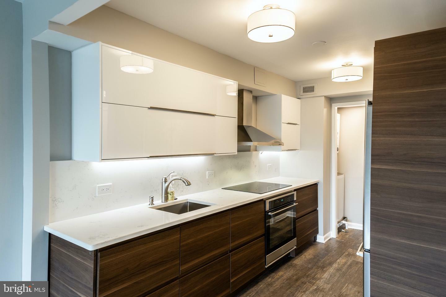 Property Photo: 1001 26th Street NW 807 DC 20037