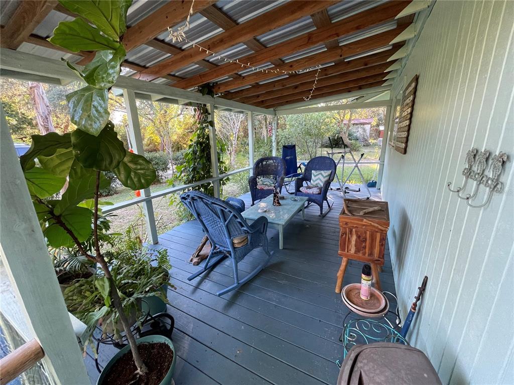 Property Photo: 16287 NE 154th Place FL 32134