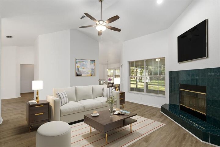 Property Photo:  10101 SW 87th Terrace  FL 32608 