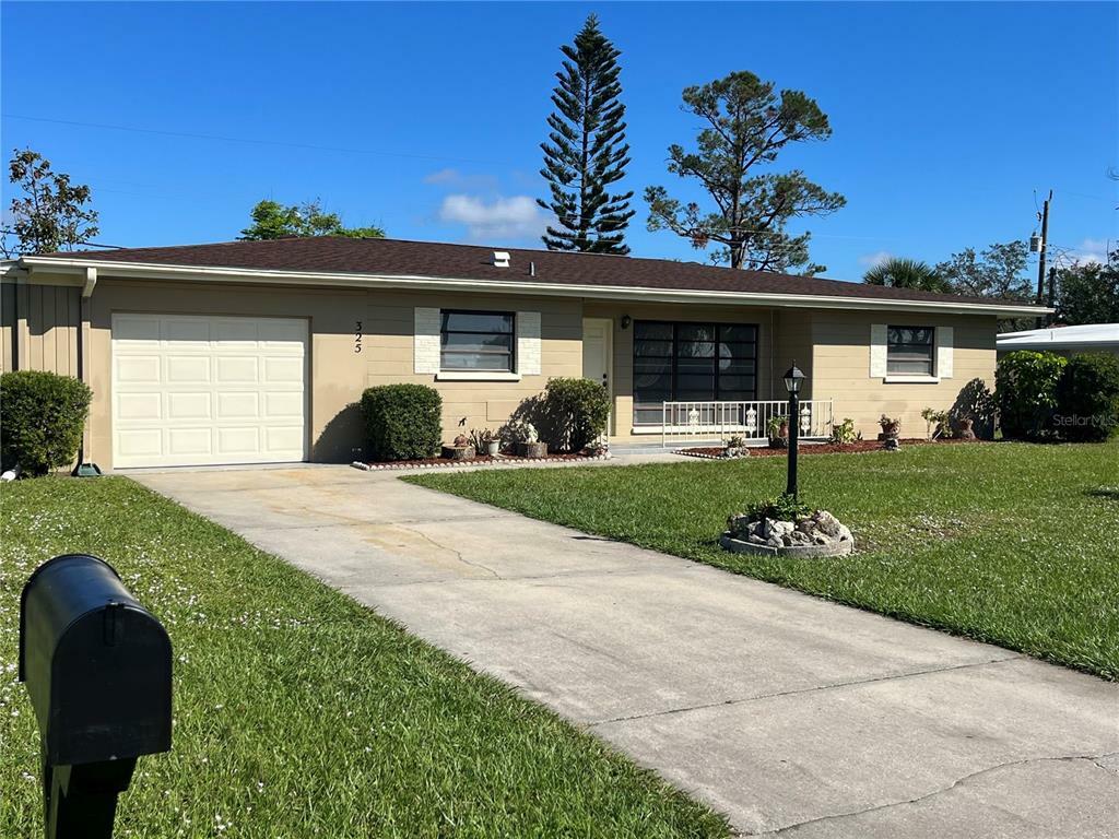 Property Photo:  325 Glen Oak Road  FL 34293 