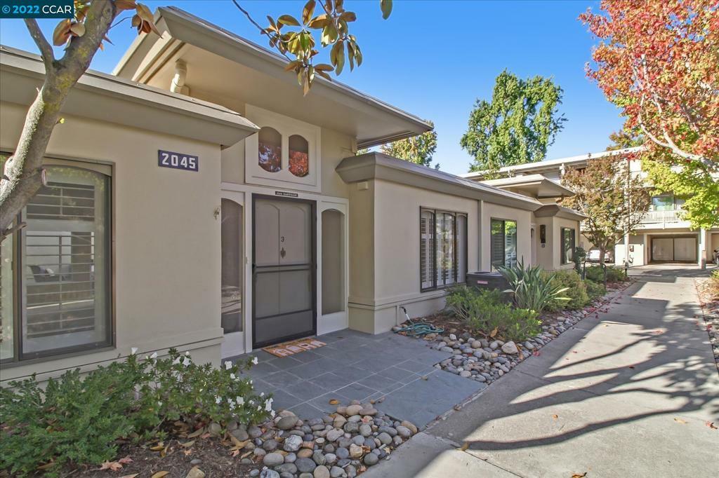 Property Photo:  2045 Pine Knoll Dr 3  CA 94595 