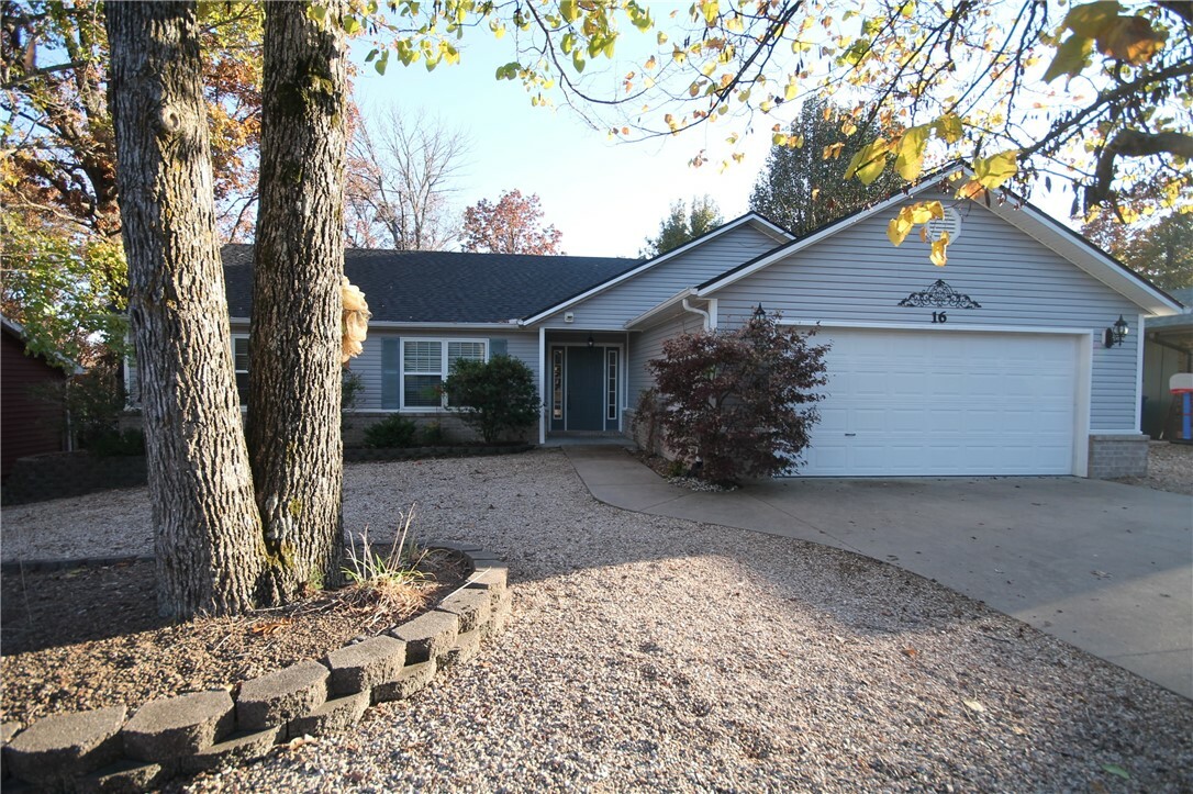 Property Photo:  16 Cromer Drive  AR 72715 