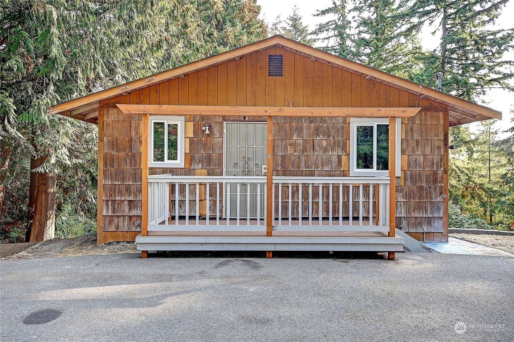 Property Photo: 811 Martin Road WA 98282