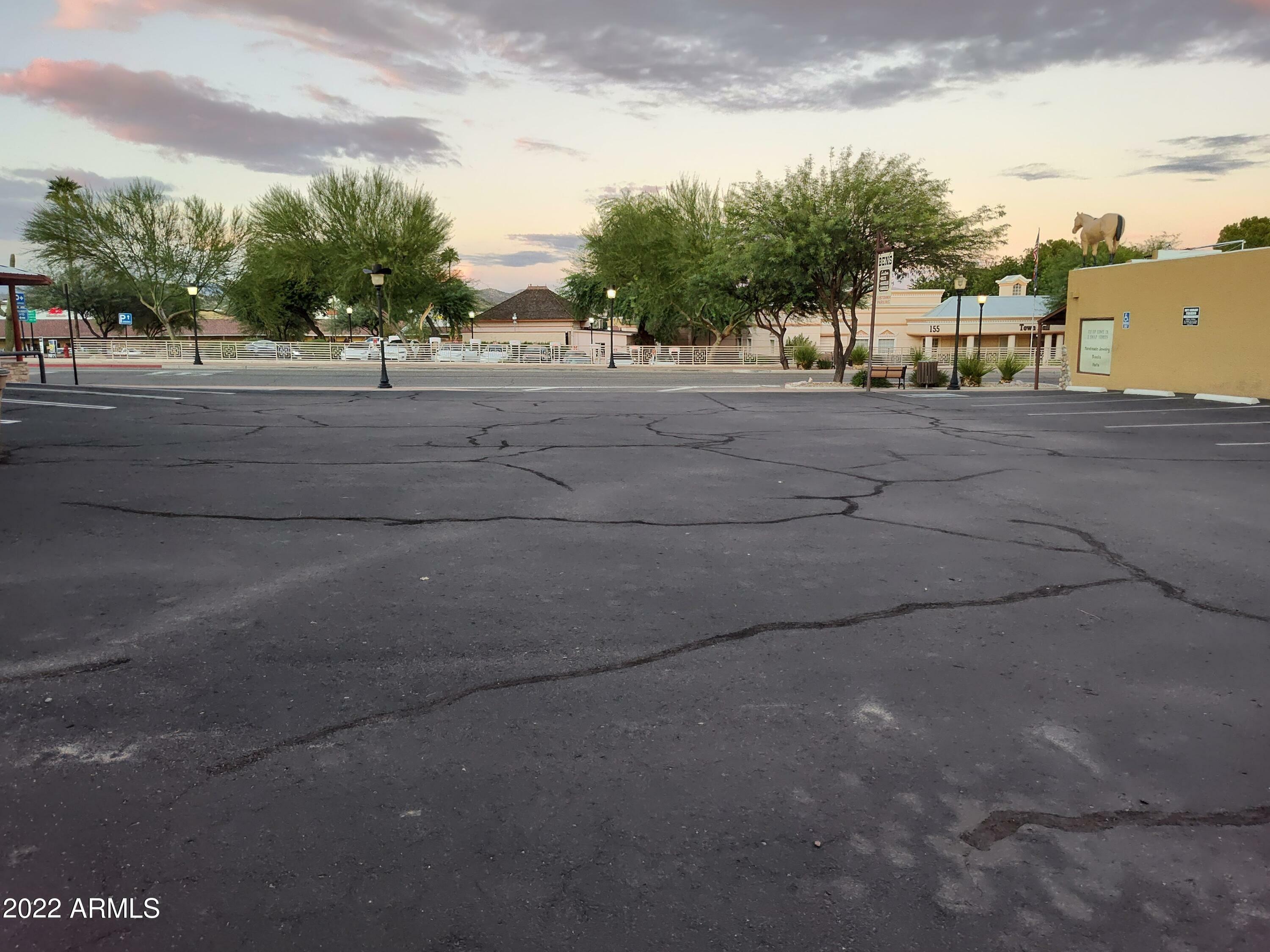 Property Photo:  174 N Tegner Street  AZ 85390 