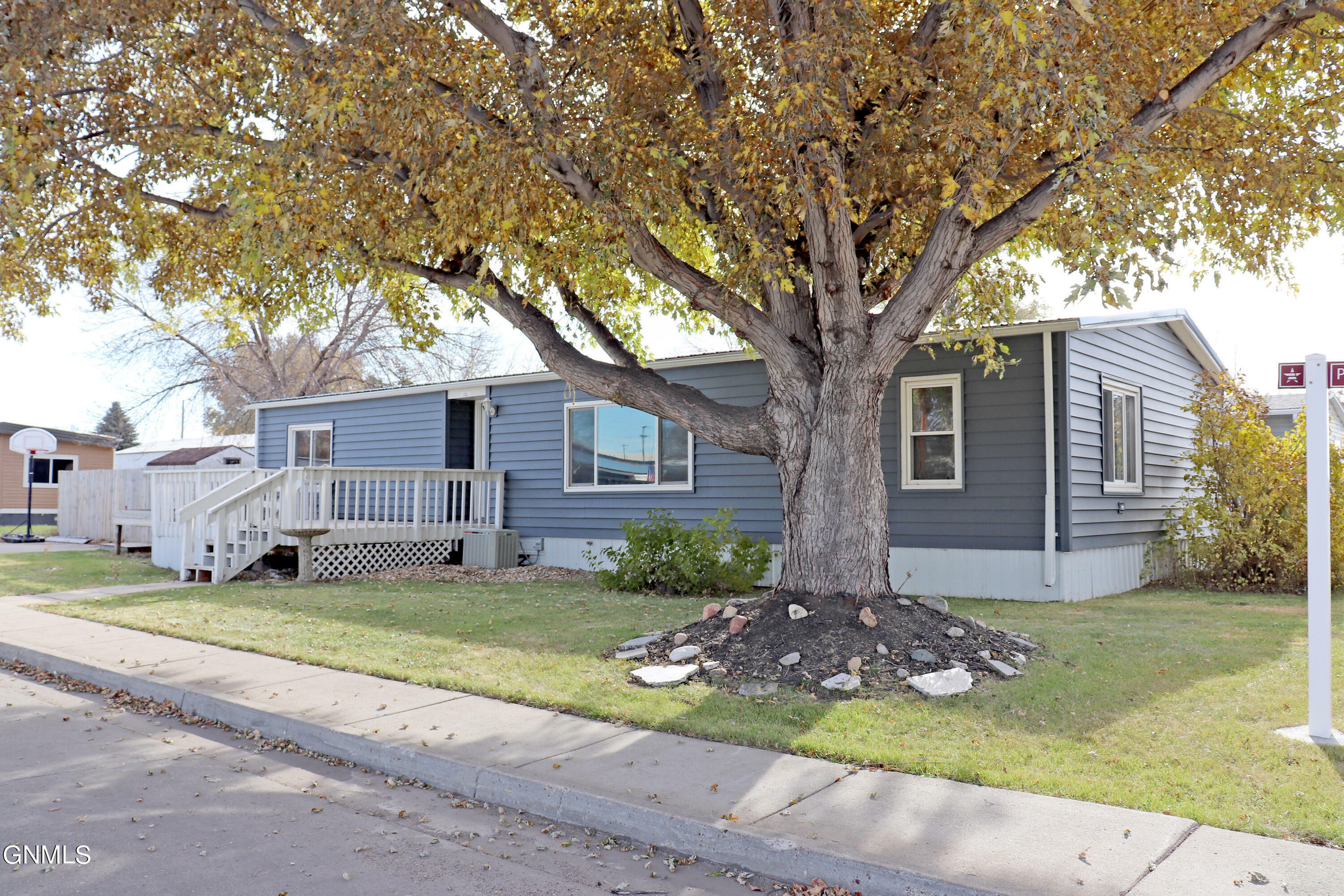 113 Maryland Street  Bismarck ND 58504 photo